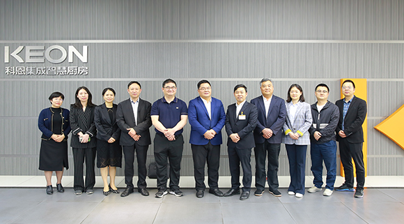 嵊州市政協(xié)副主席裘慶軍一行蒞臨科恩參觀指導(dǎo)！